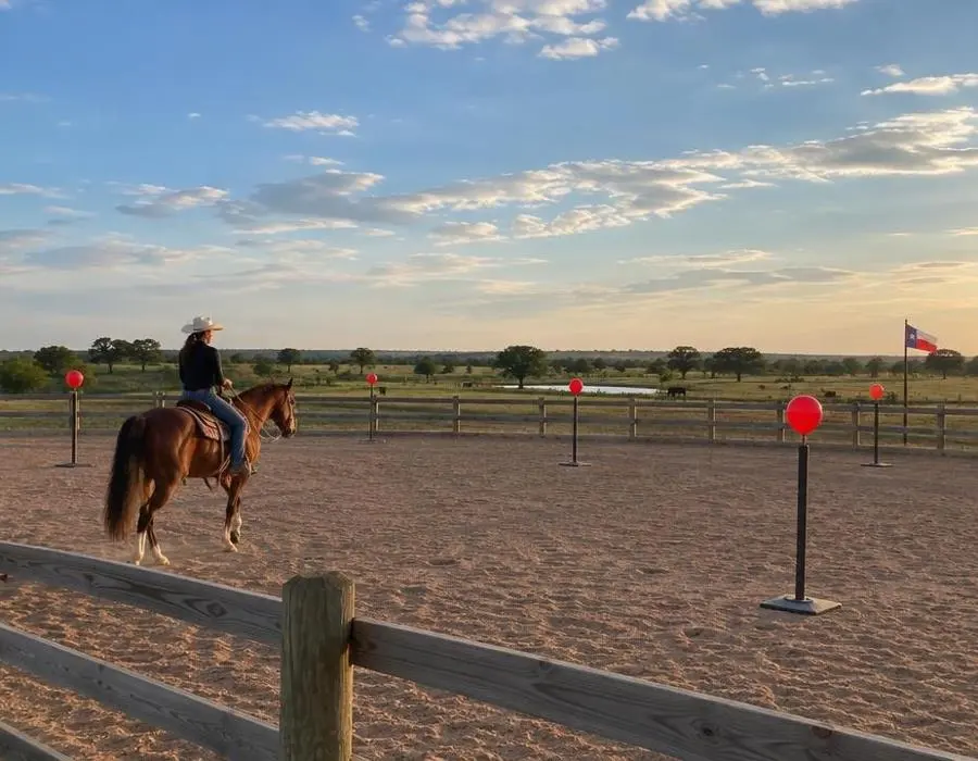 Western equestrian arena course — Texas Smokin' Guns Western equestrian arena course